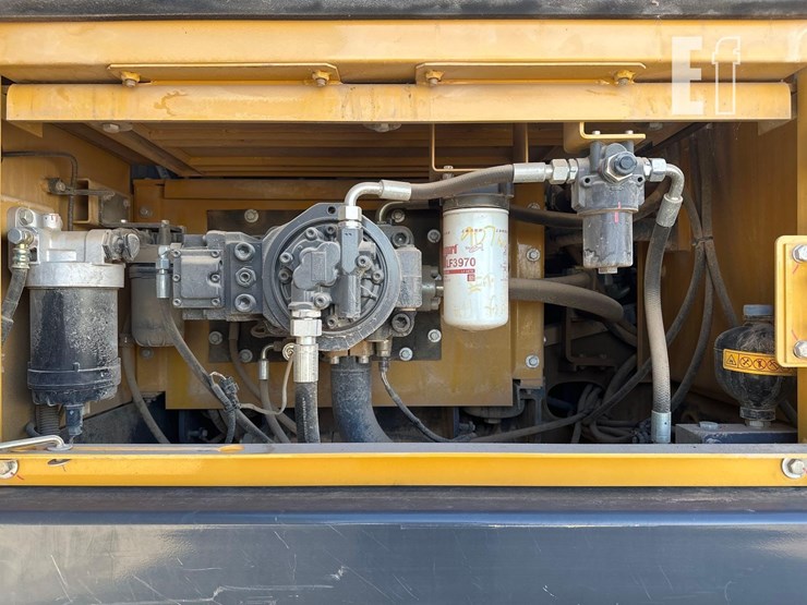 2023-xcmg-xe210u-image-24