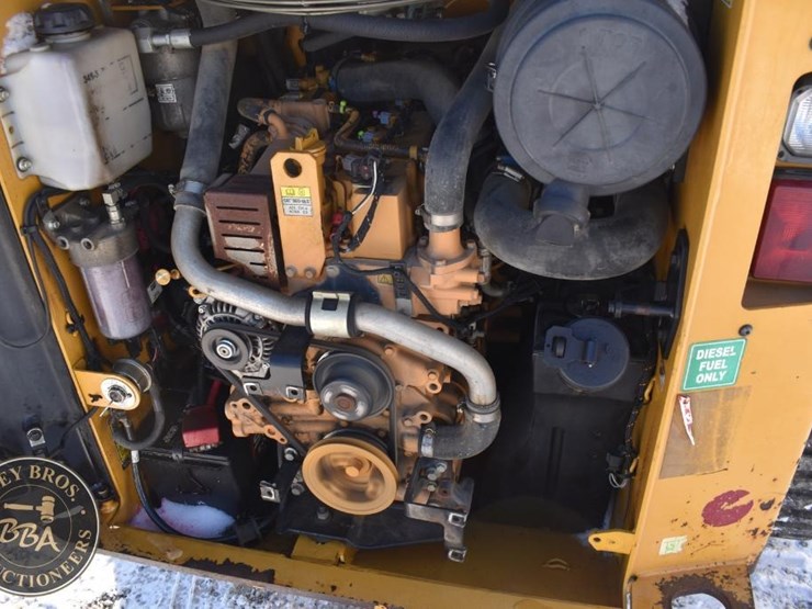2019-caterpillar-259d-image-37