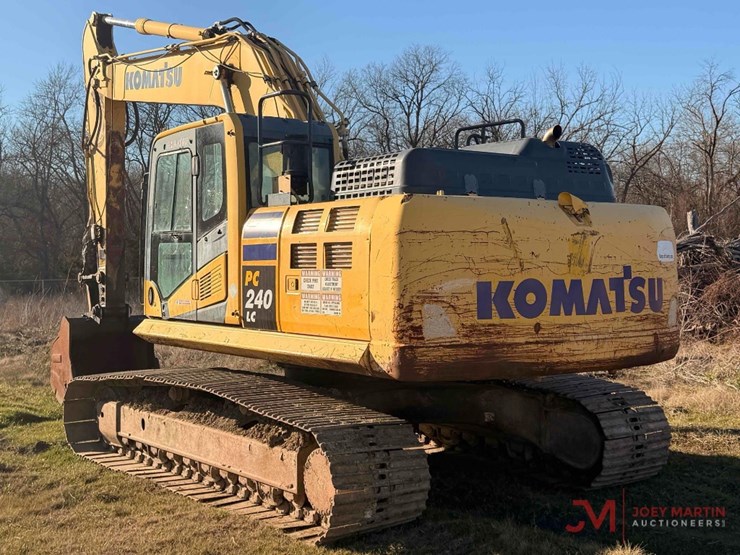 komatsu-pc240-lc-11-image-1