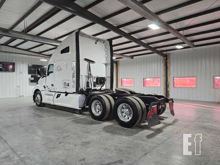 2019-kenworth-t680-image-4