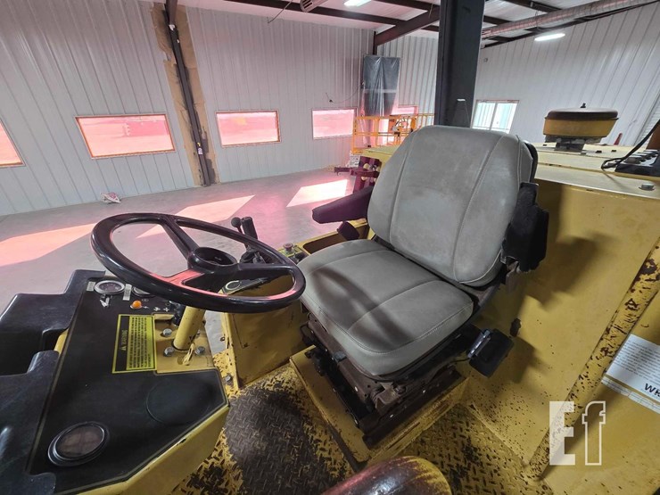 1995-caterpillar-cp-563c-image-13