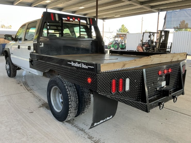 2005-gmc-sierra-3500-image-5