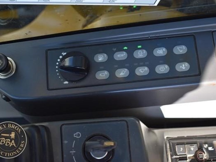 2018-caterpillar-311flrr-image-57