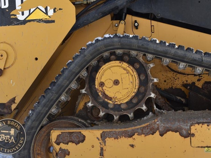 2019-caterpillar-259d-image-39