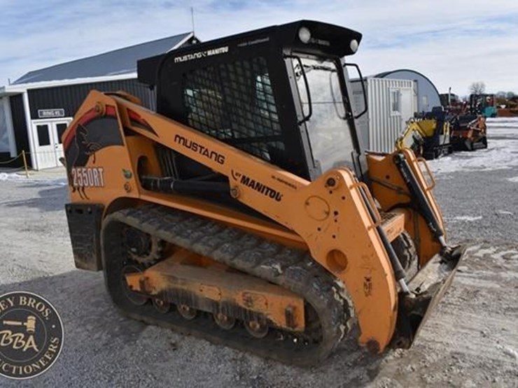 2020-mustang-2550rt-image-18