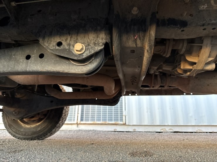 2009-ford-f350-image-38