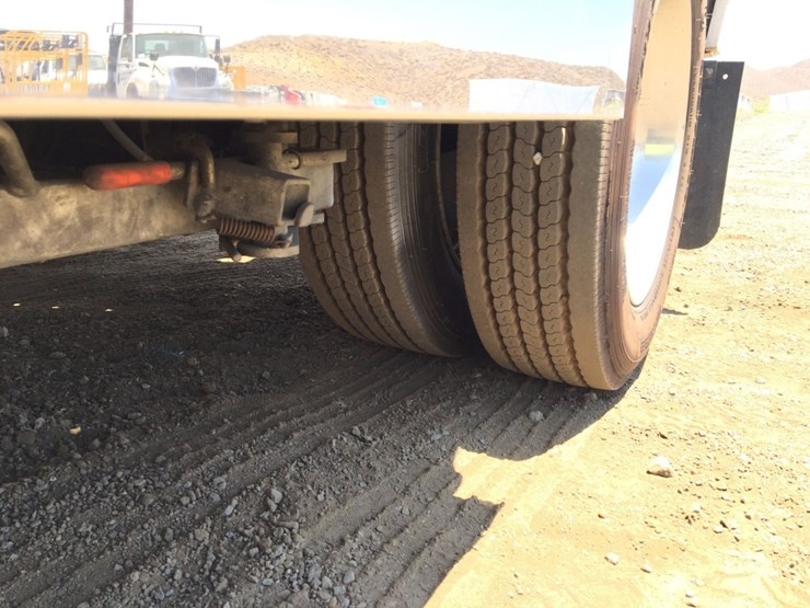 2018-dodge-ram-5500-image-12