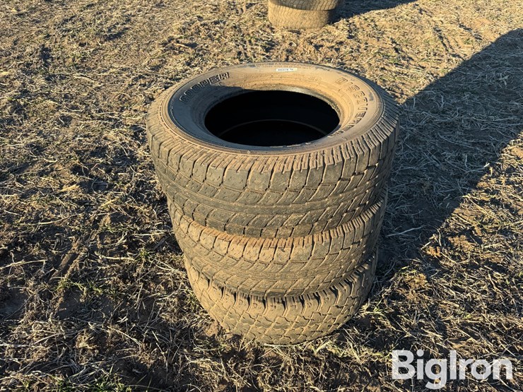 cooper-265/70r17-tires-image-2