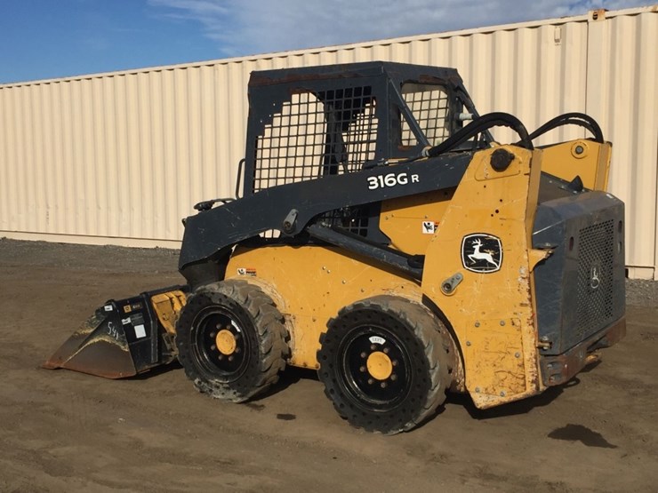 2019-deere-316gr-image-4