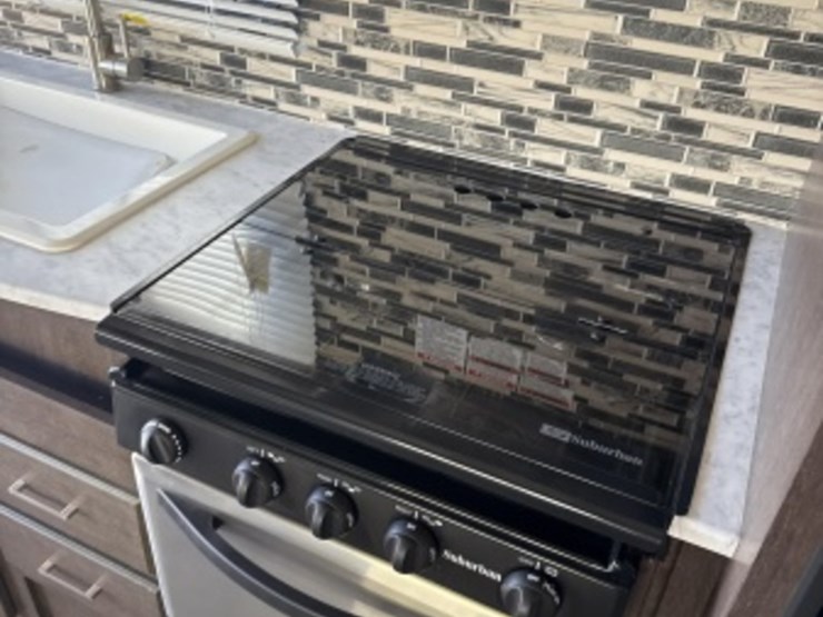 2019-forest-river-smt251ssxl-ca-toy-hauler-image-17