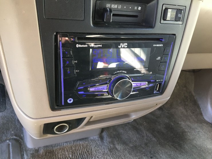 2000-toyota-sienna-le-image-14