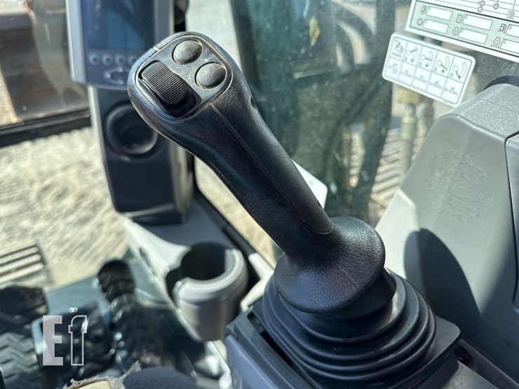 2018-caterpillar-336fl-image-15