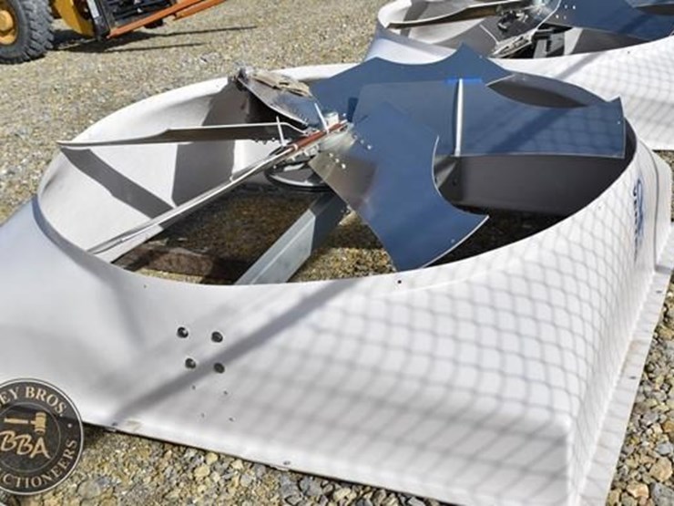 ventec-72in-barn-fan-38950-image-3