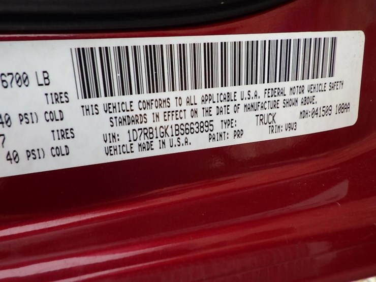 2011-dodge-ram-1500-image-30