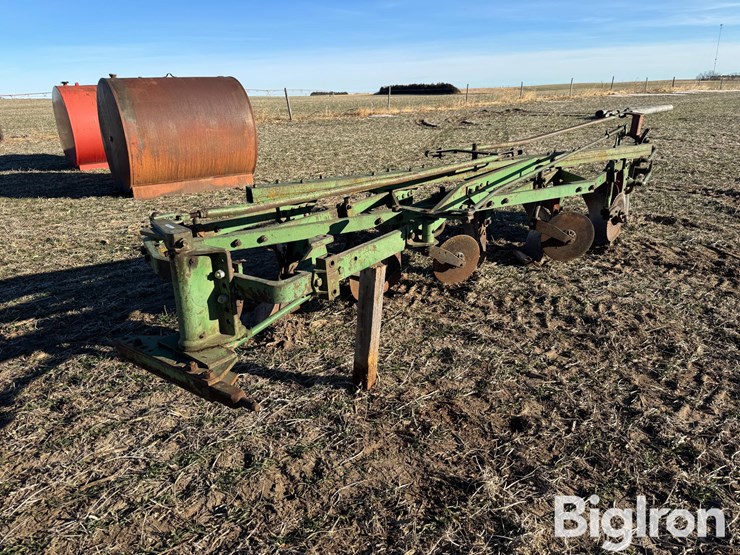 john-deere-5-image-1