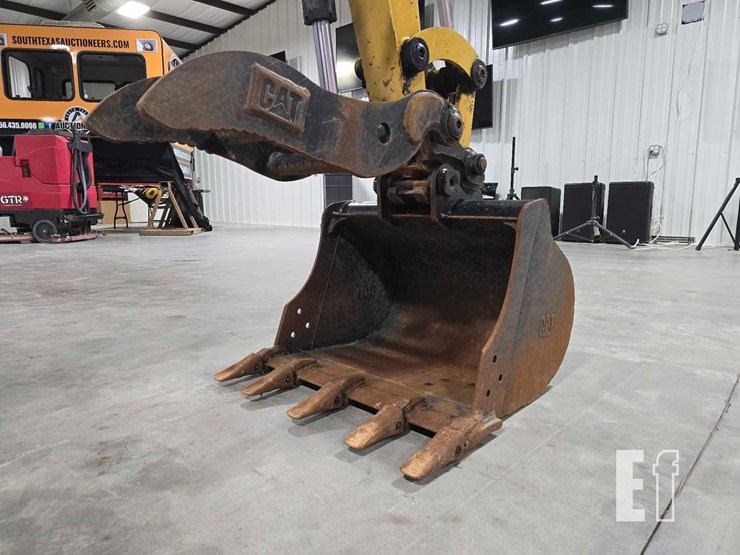 2021-caterpillar-303.5e2-cr-image-9