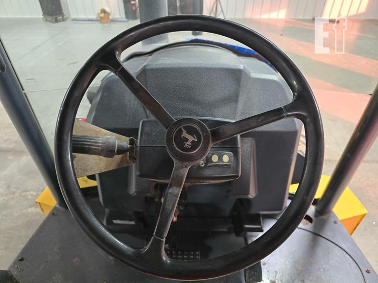 2014-deere-310k-image-16