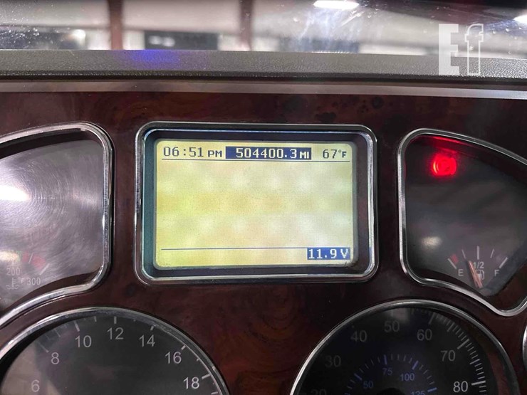 2009-mack-granite-gu713-image-15