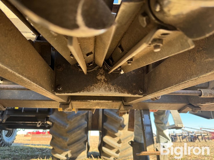 2013-agco-3000-image-16