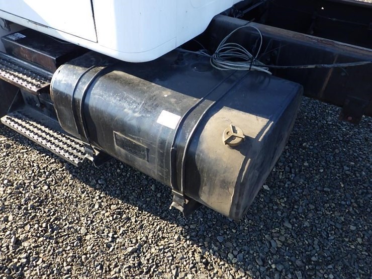 2000-international-4700-image-12