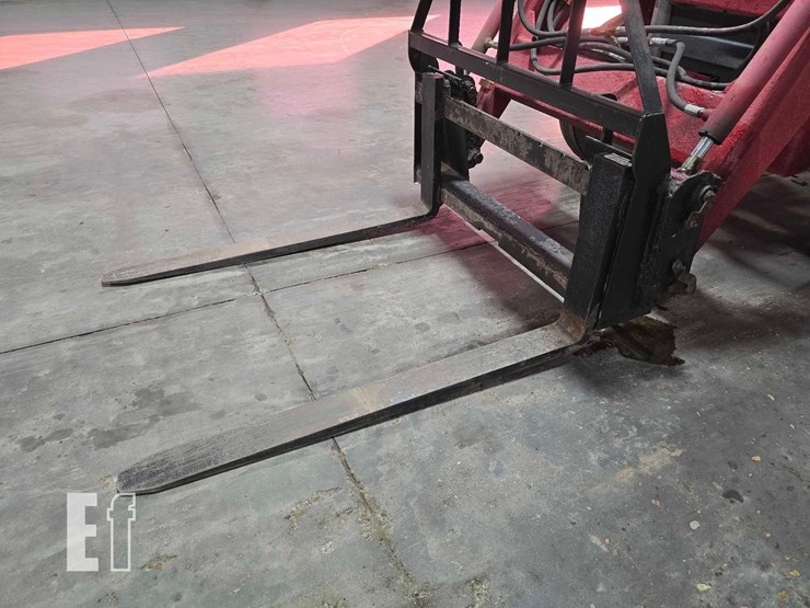 massey-ferguson-245-image-17