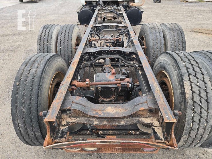 2007-mack-granite-cv713-image-16