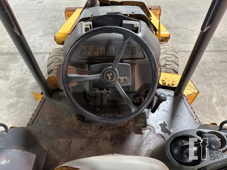 2006-deere-310g-image-19