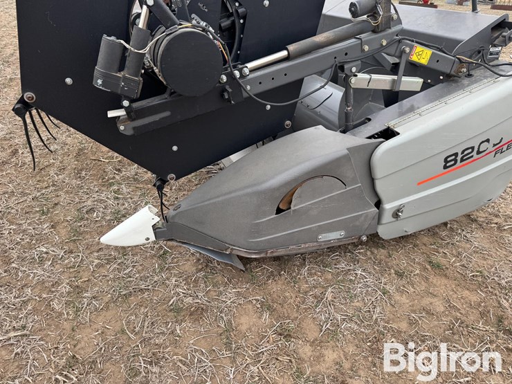 2011-agco-8200-image-9