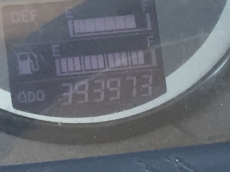 2017-hino-268a-image-5