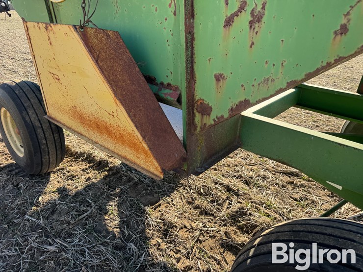 demco-gravity-wagon-image-19