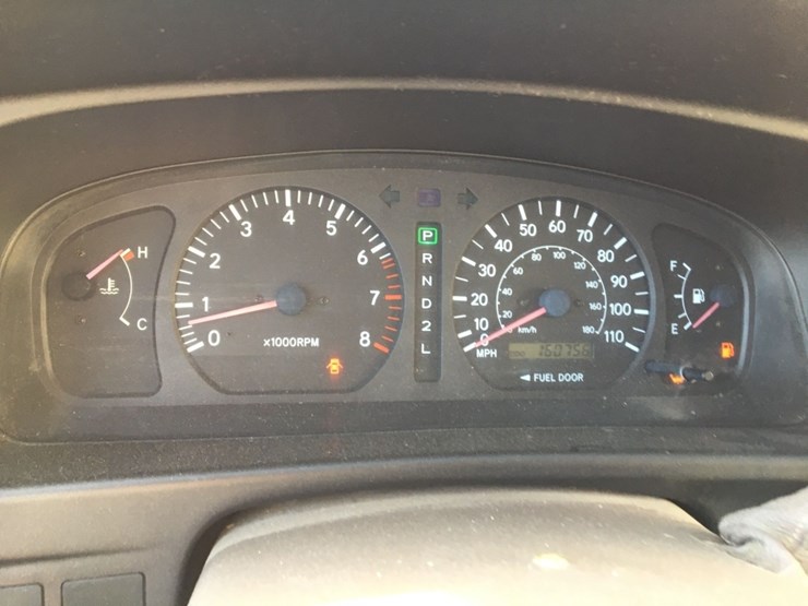 2000-toyota-sienna-le-image-6