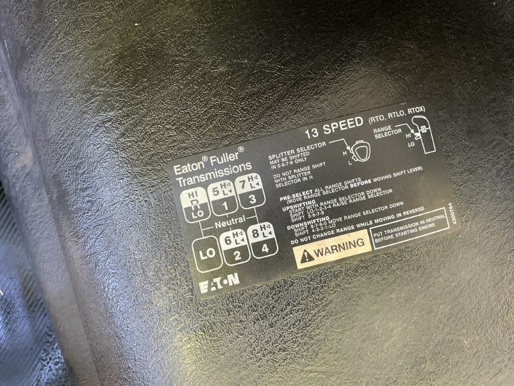 2011-international-7600-image-23