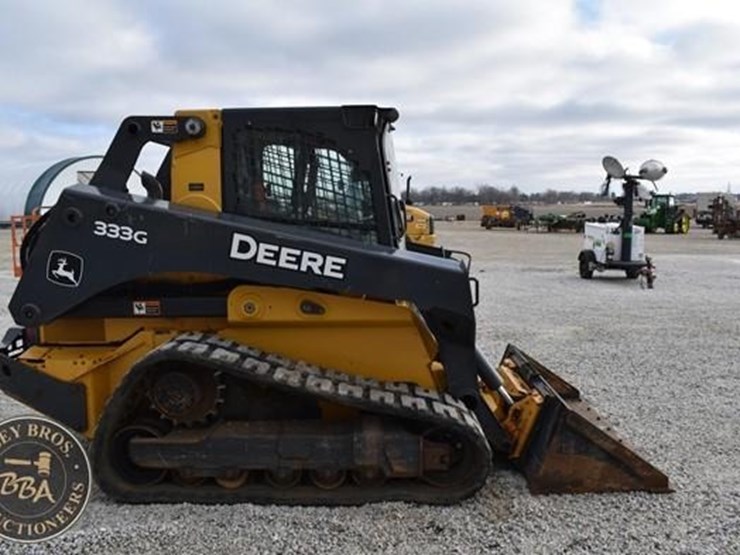 2019-deere-333g-image-15
