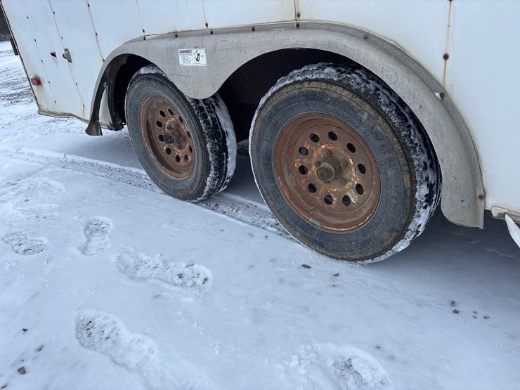 2004-united-expressline-image-14