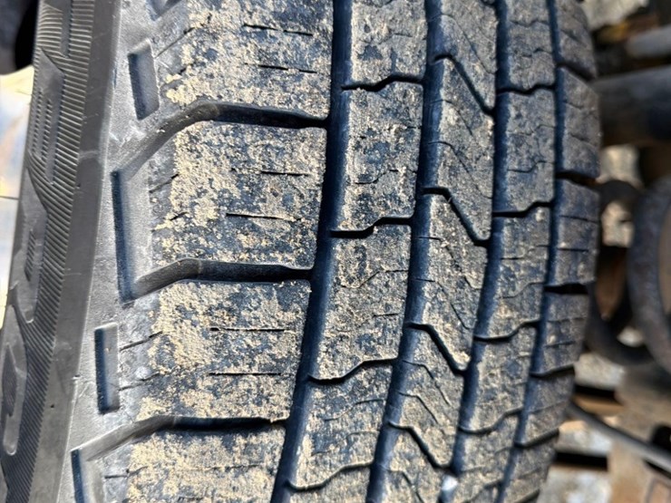 2012-ford-f350-xl-image-19