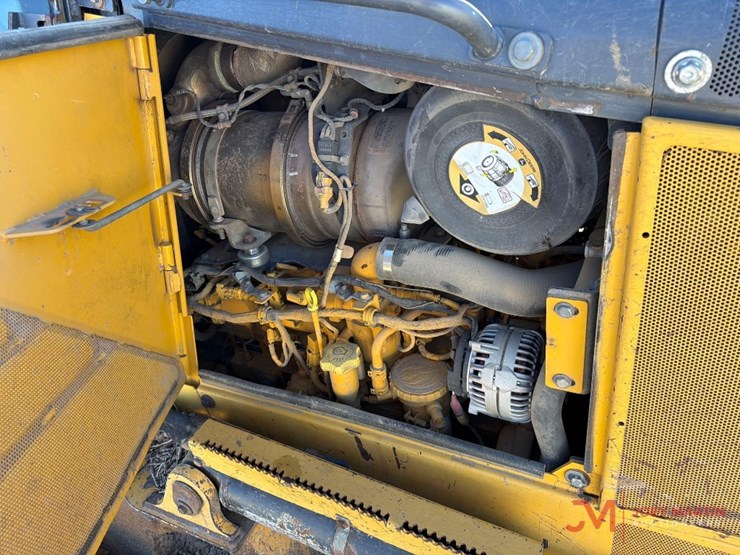 deere-700k-lgp-image-15