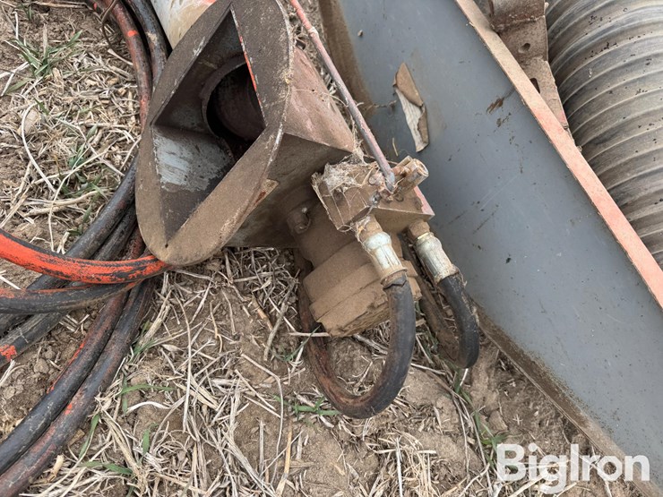 gravity-wagon-seed-tender-auger-image-11