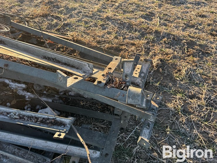 pivot-galvanized-angle-iron-image-9