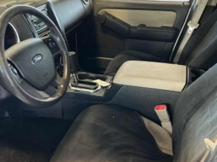 2008-ford-explorer-image-20