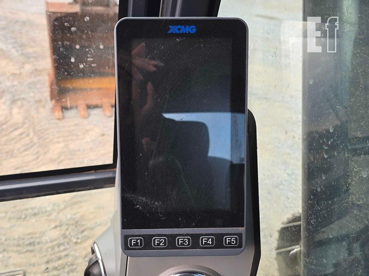 2022-xcmg-xe210u-image-20