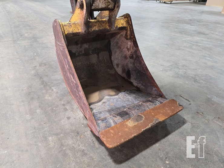 2015-deere-310l-ep-image-13