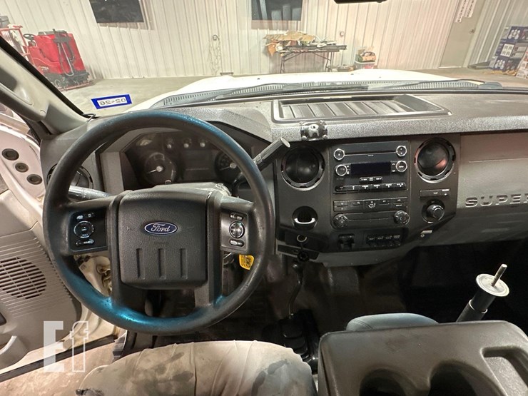 2015-ford-f550-image-12