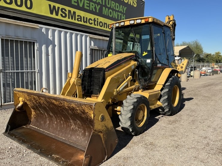 caterpillar-420d-image-2