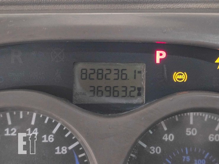 2006-mack-vision-cxn613-image-12