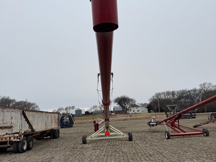 farm-king-1385-auger-w/swing-out-hopper-image-6