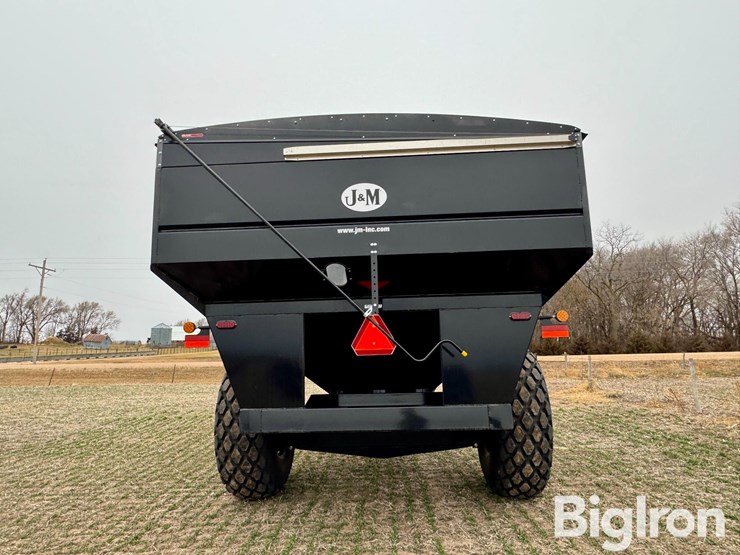 2020-j&m-875-image-6