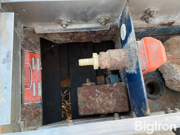 franklin-hog-waterers-image-10