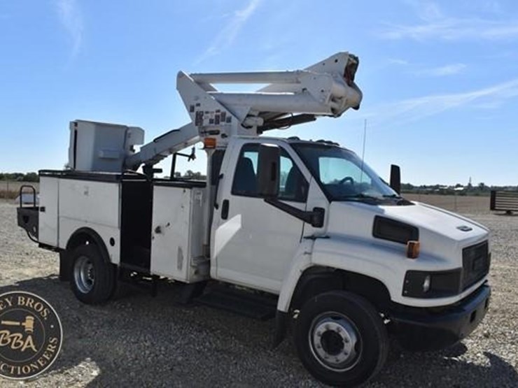 2007-gmc-topkick-c5500-image-6