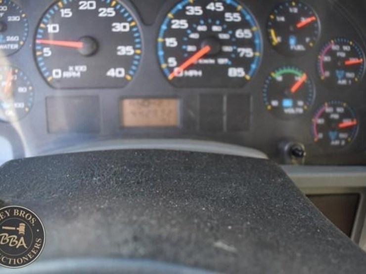 2007-international-durastar-4300-image-47