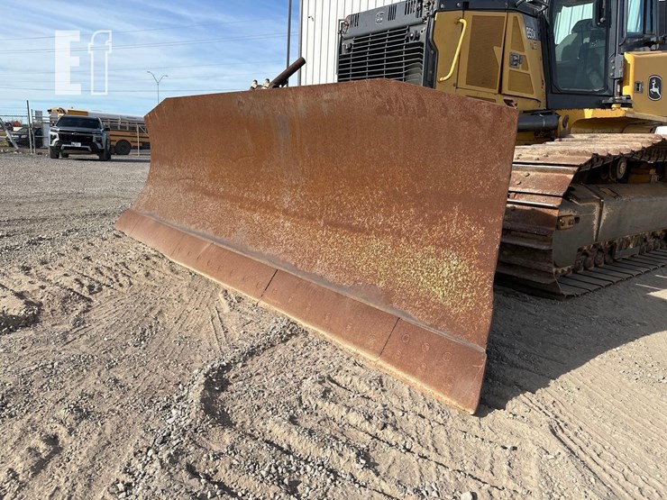 2012-deere-850k-xlt-image-10